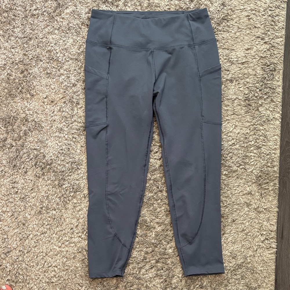 Dusty Blue Cropped Legging with Pockets